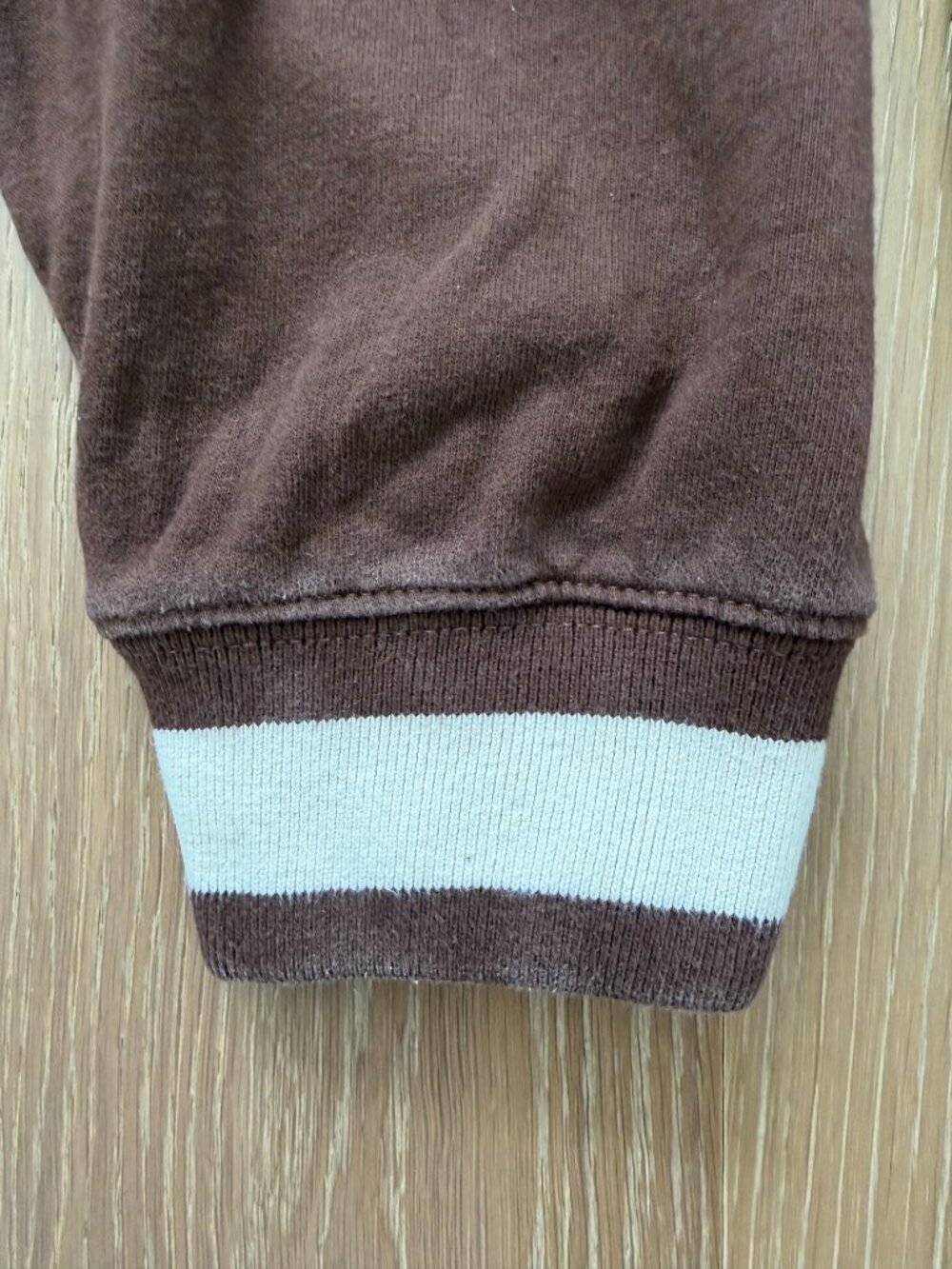 Brandy Melville Sweatshirt Womens Medium Brown Erica Off White Cream Shirt - Picture 12 of 14